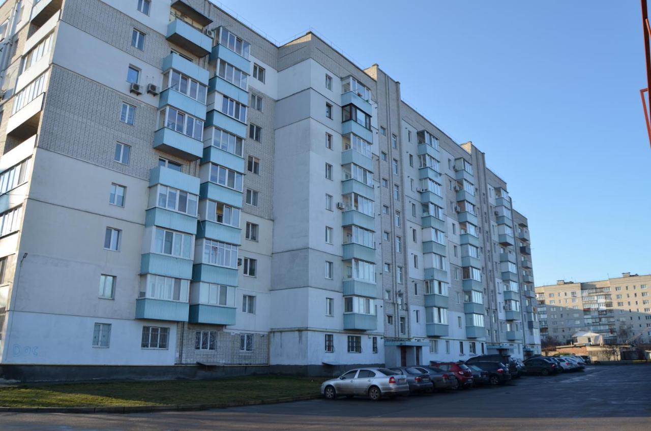 Семейные Апартаменты В Новом Районе У Софиевского Парка Umanʼ Exterior foto